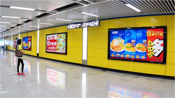 深圳地铁 (6).jpg