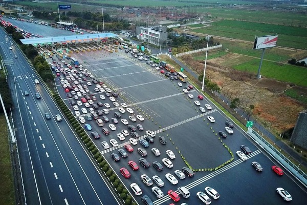 高速公路堵车