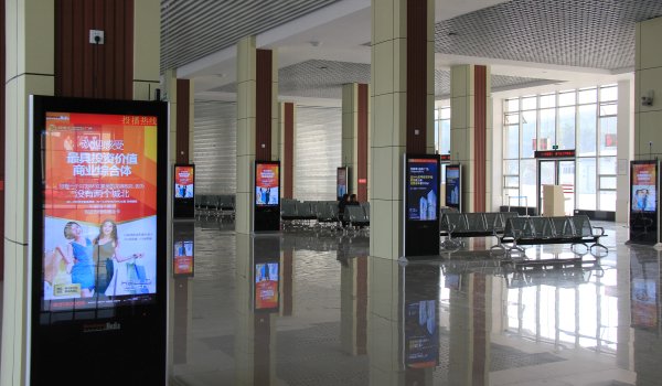 客运汽车站LCD刷屏广告
