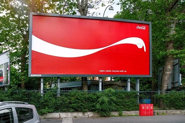 可口可乐创意广告牌